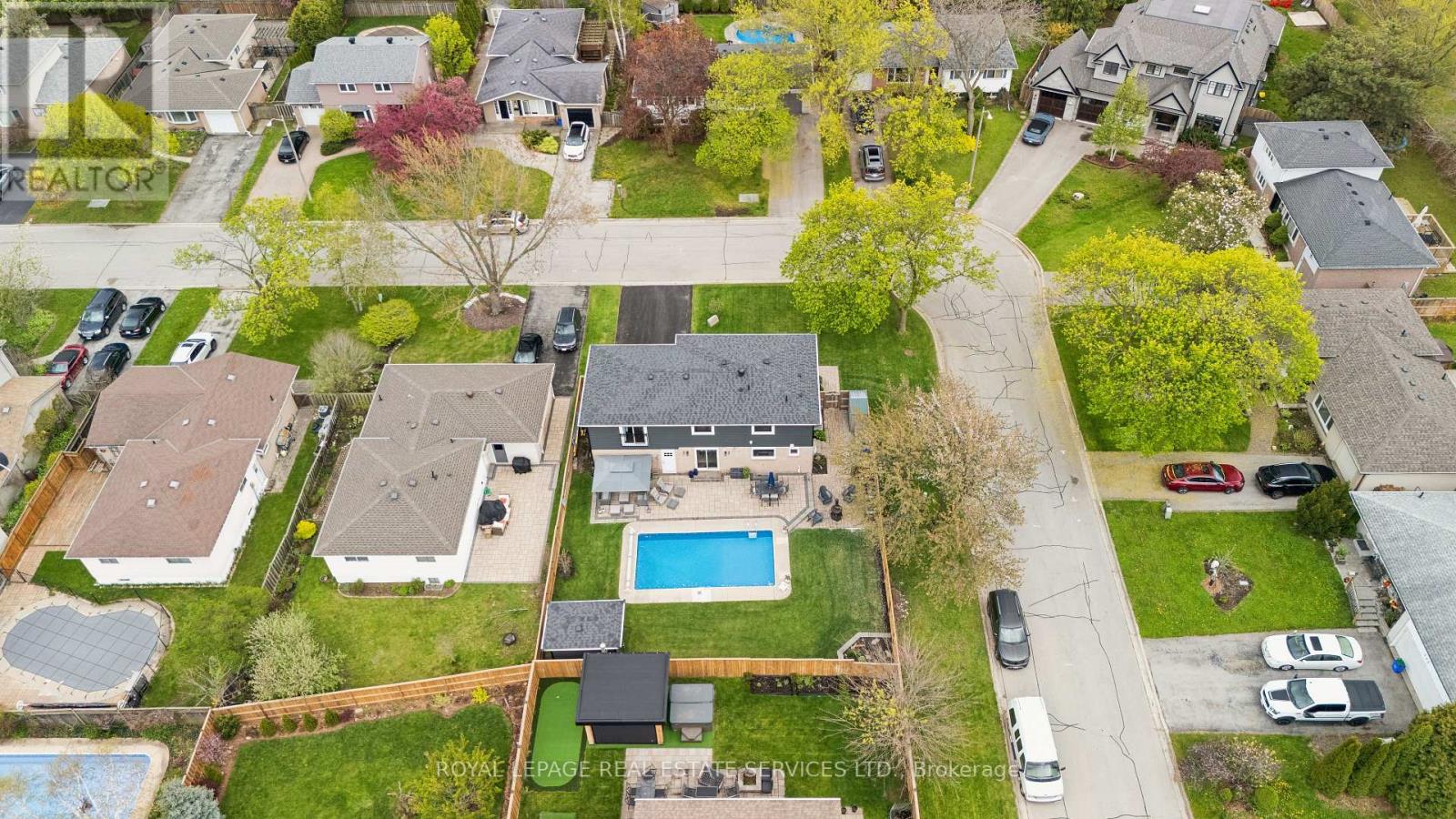 441 WITHNELL CRESCENT - 44