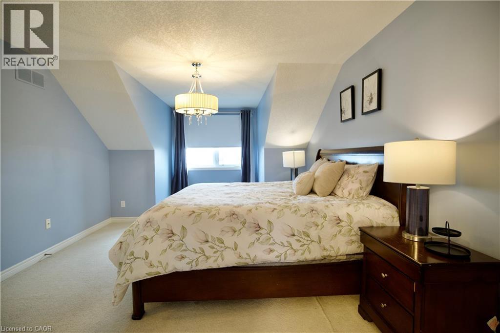 704 ZURICH Drive, Waterloo, Ontario, N2V2S8 — Photo 40