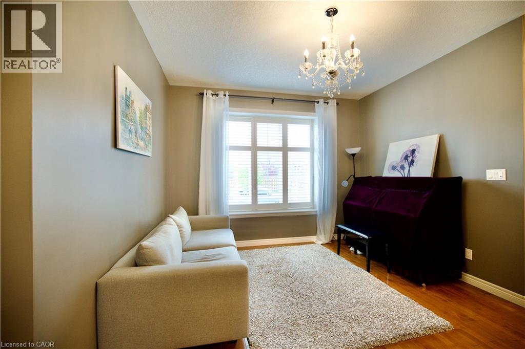 704 ZURICH Drive, Waterloo, Ontario, N2V2S8 — Photo 30