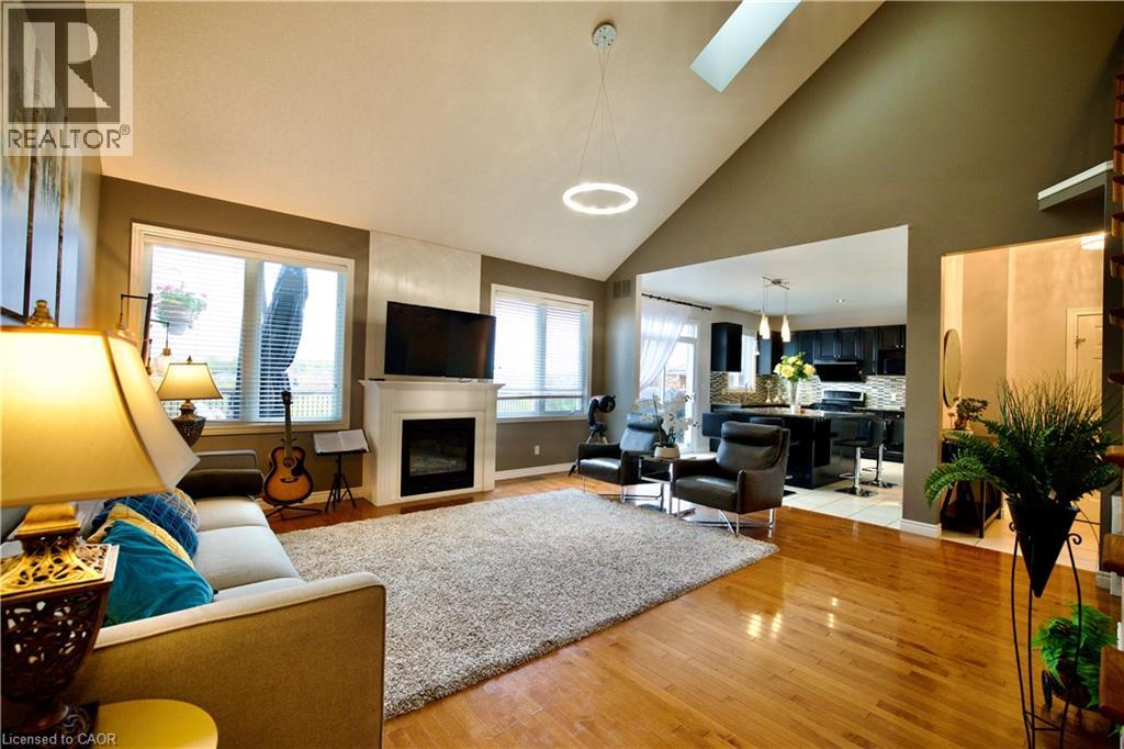 704 ZURICH Drive, Waterloo, Ontario, N2V2S8 — Photo 32