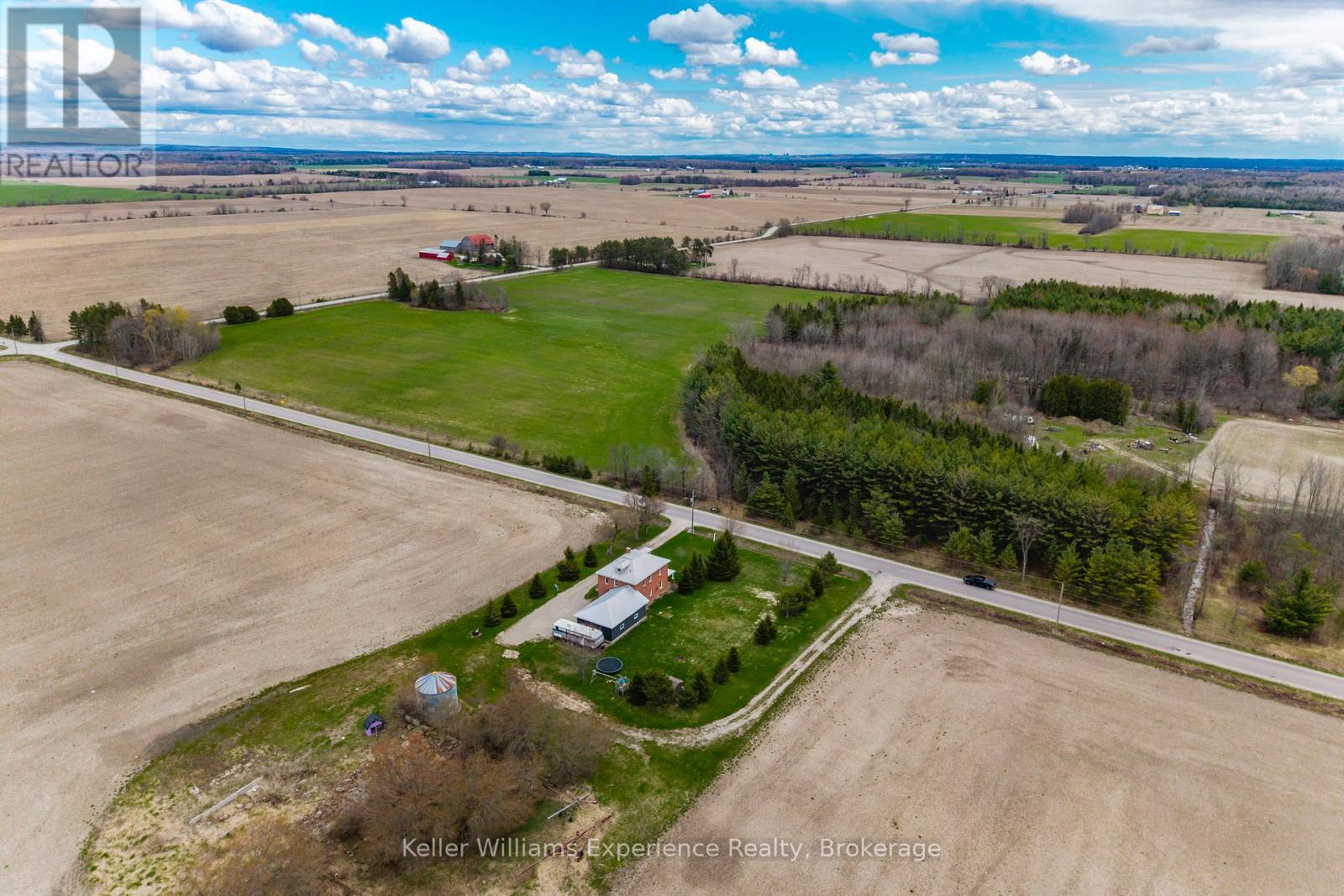 2936 FLOS 6 ROAD W - 45