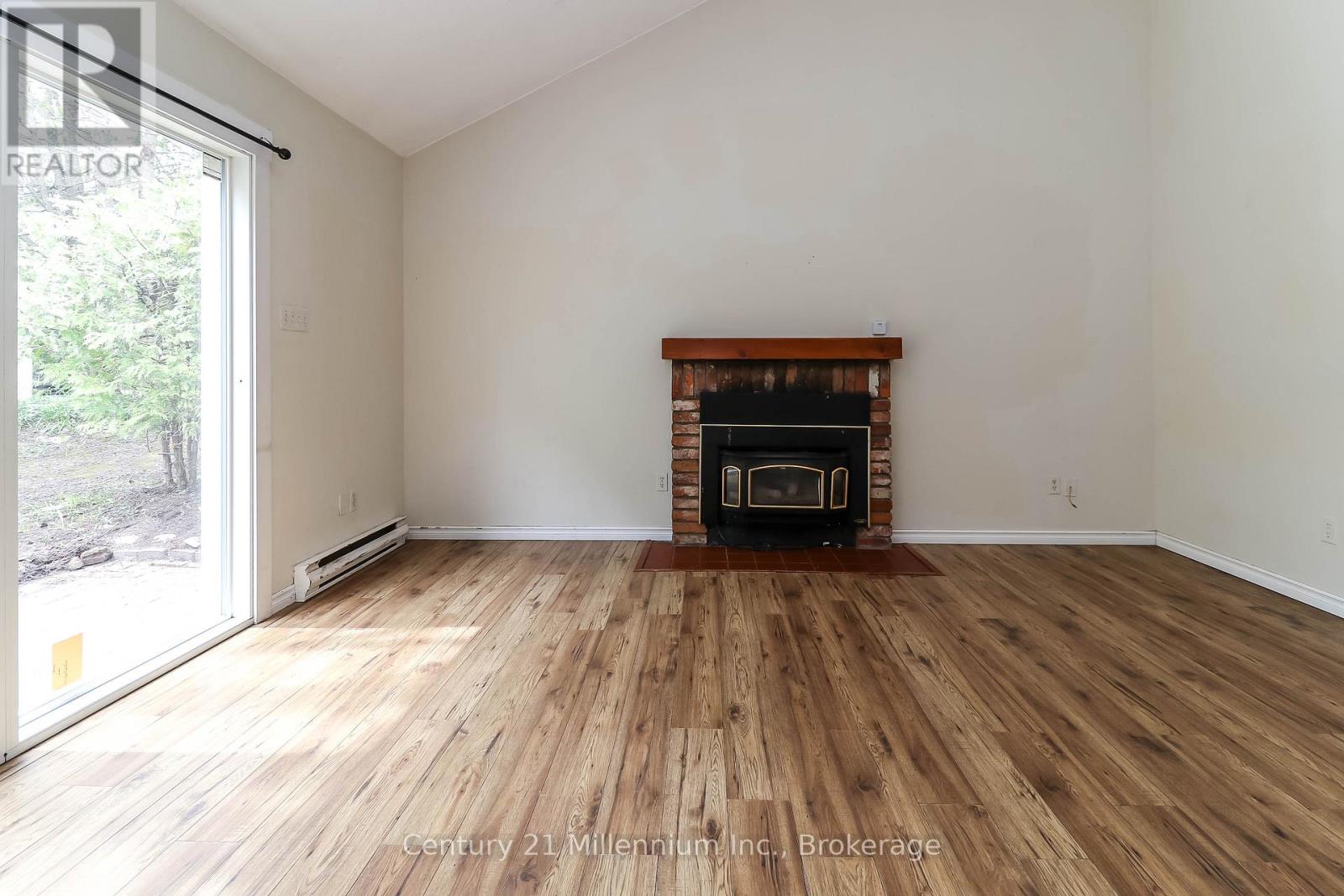 #538 22 DAWSON DRIVE - 18