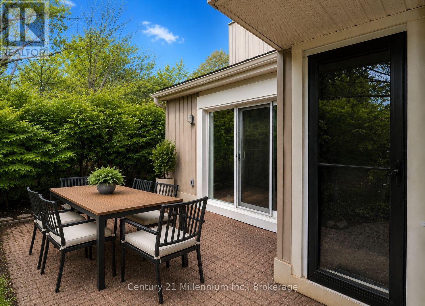 #538 22 DAWSON DRIVE - 26