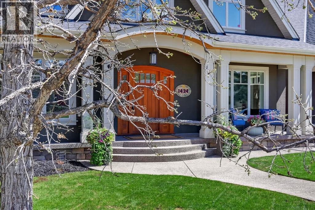 1424 22 Street NW - photo 3