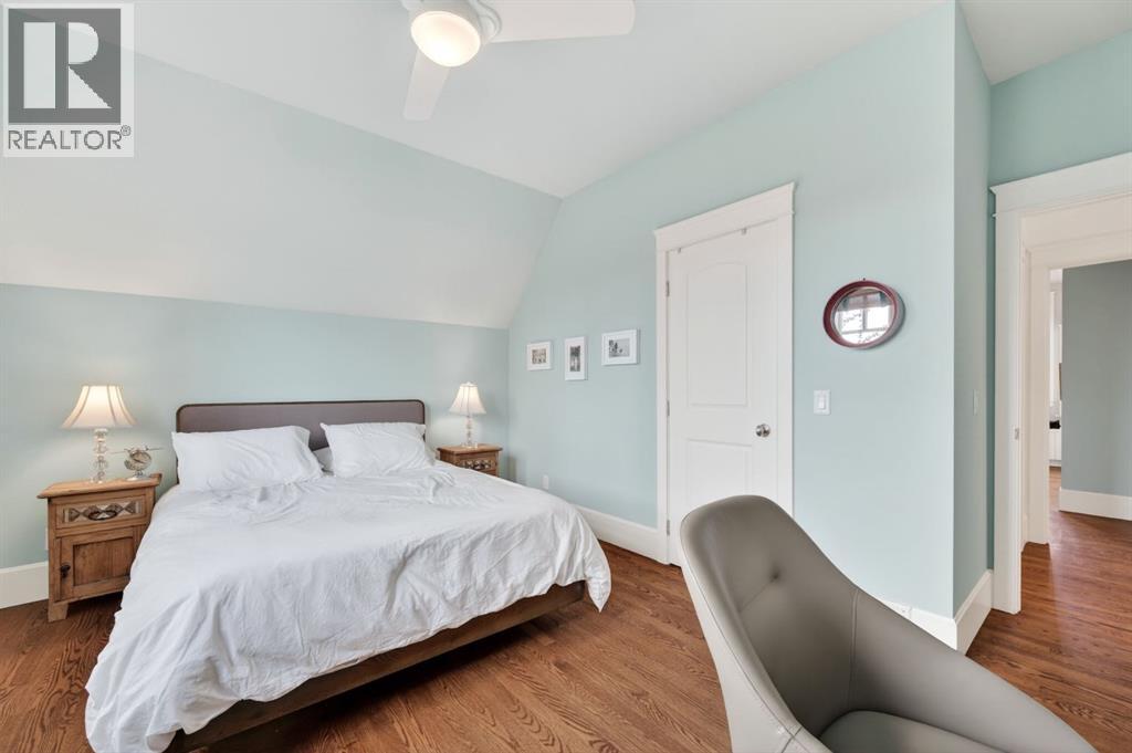 1424 22 Street NW — photo 30