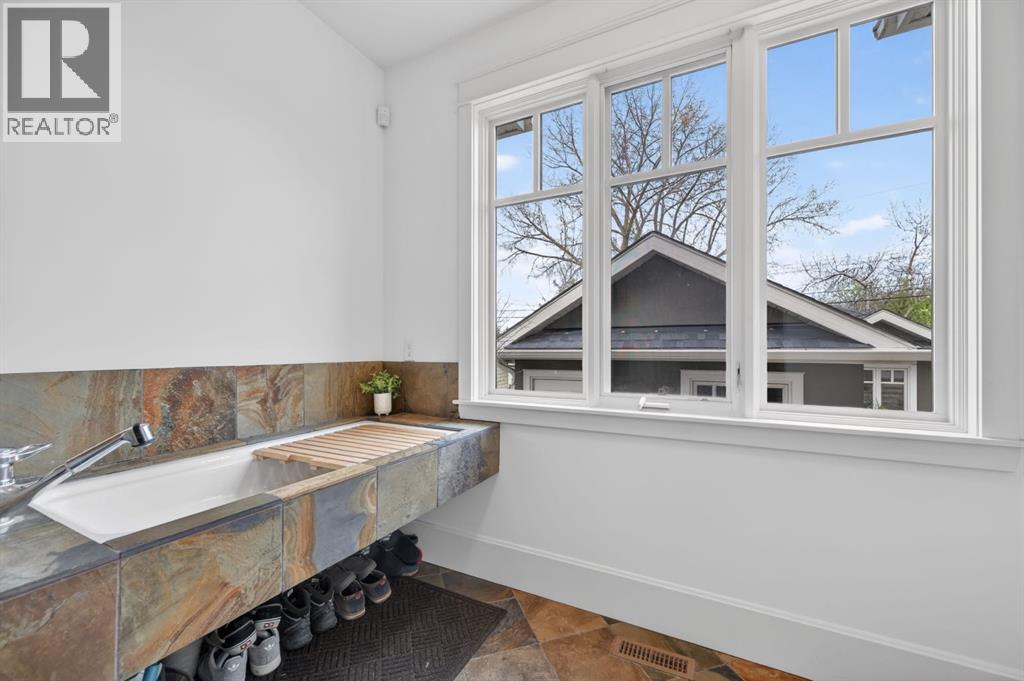 1424 22 Street NW — photo 20