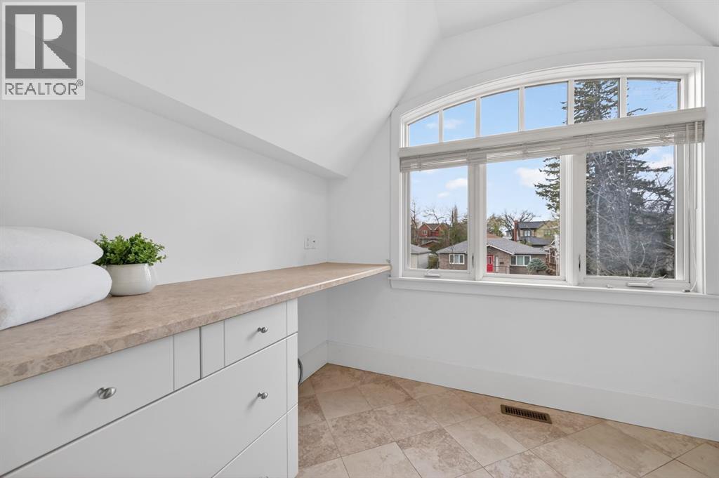 1424 22 Street NW — photo 36
