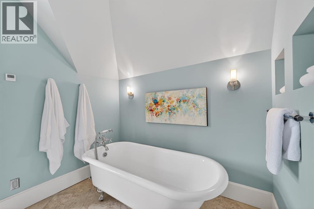 1424 22 Street NW — photo 28