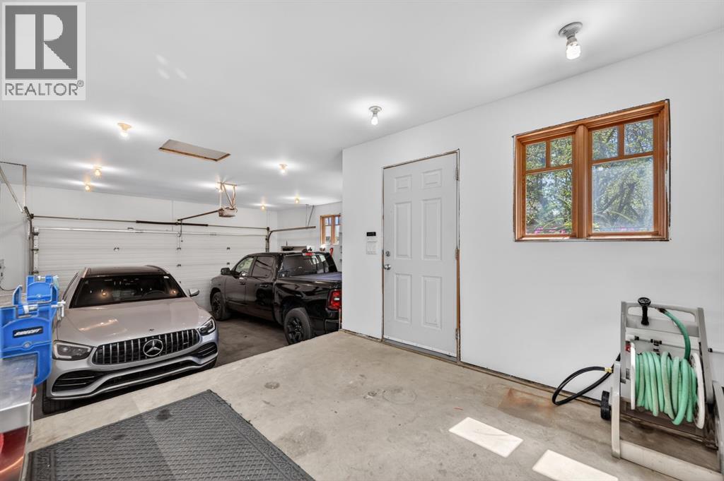 1424 22 Street NW — photo 48