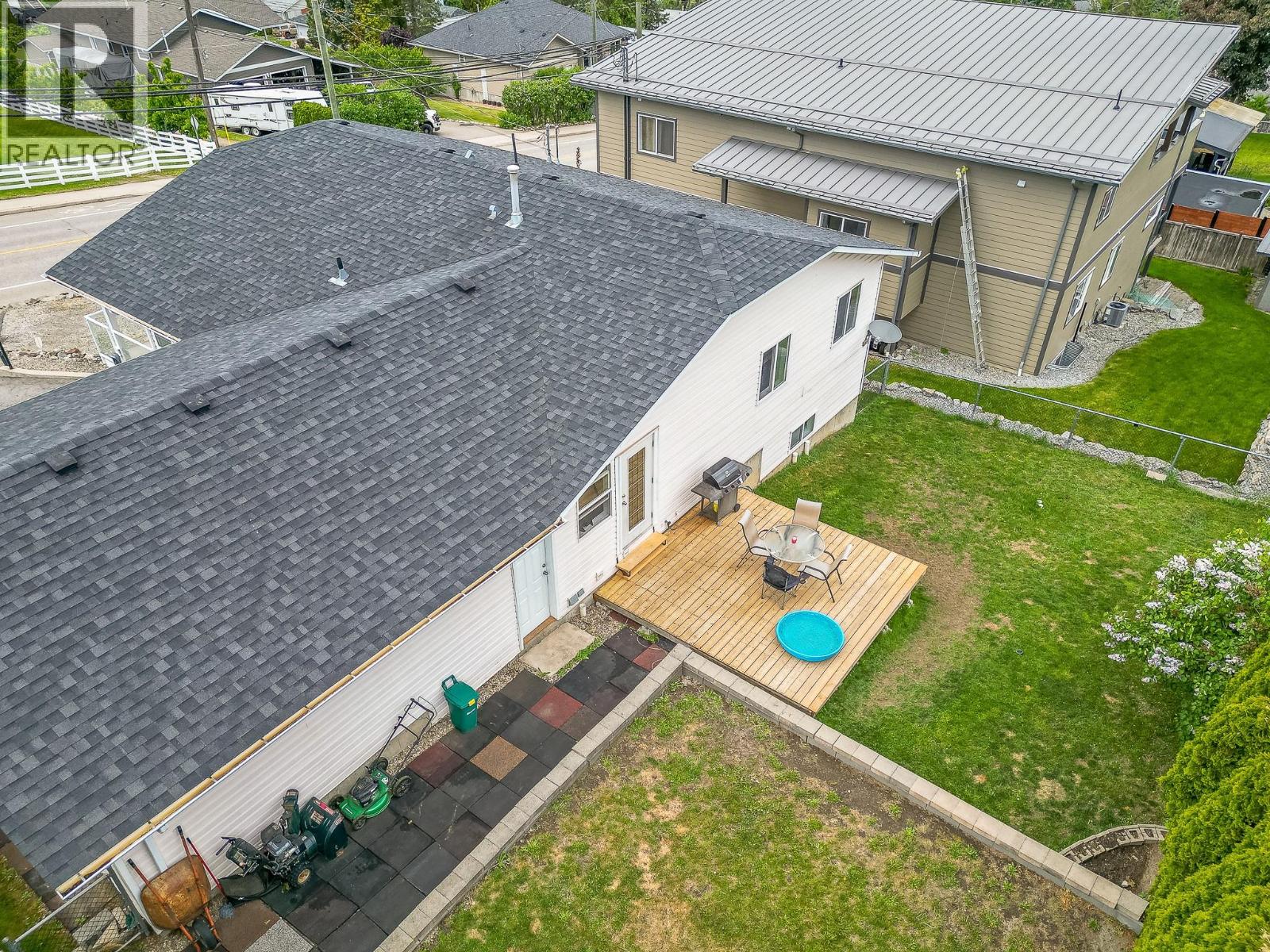 430 20 Street SE - 10