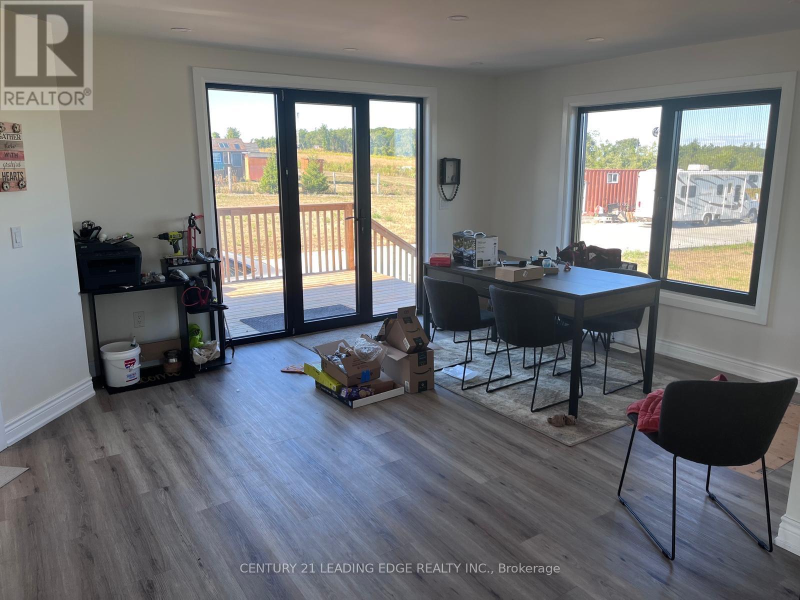 377 MONTGOMERY ROAD - 10