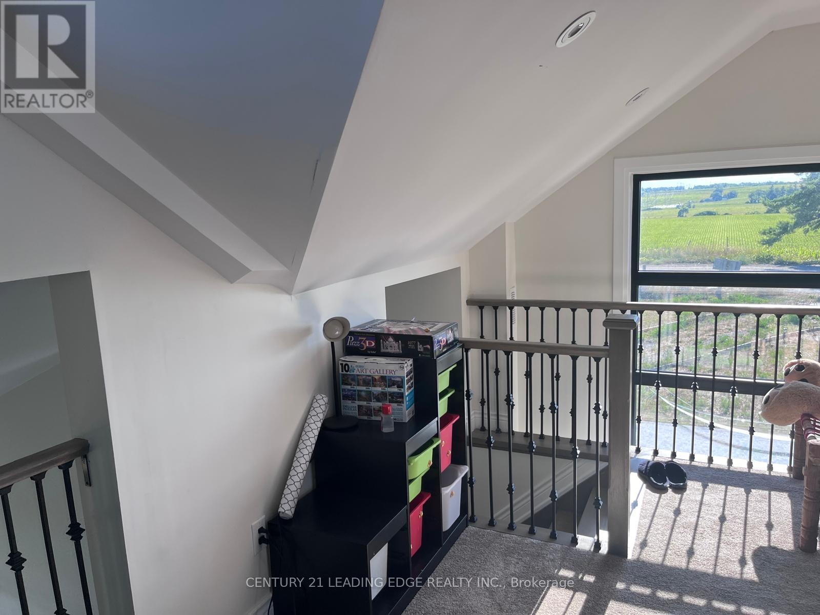 377 MONTGOMERY ROAD - 15