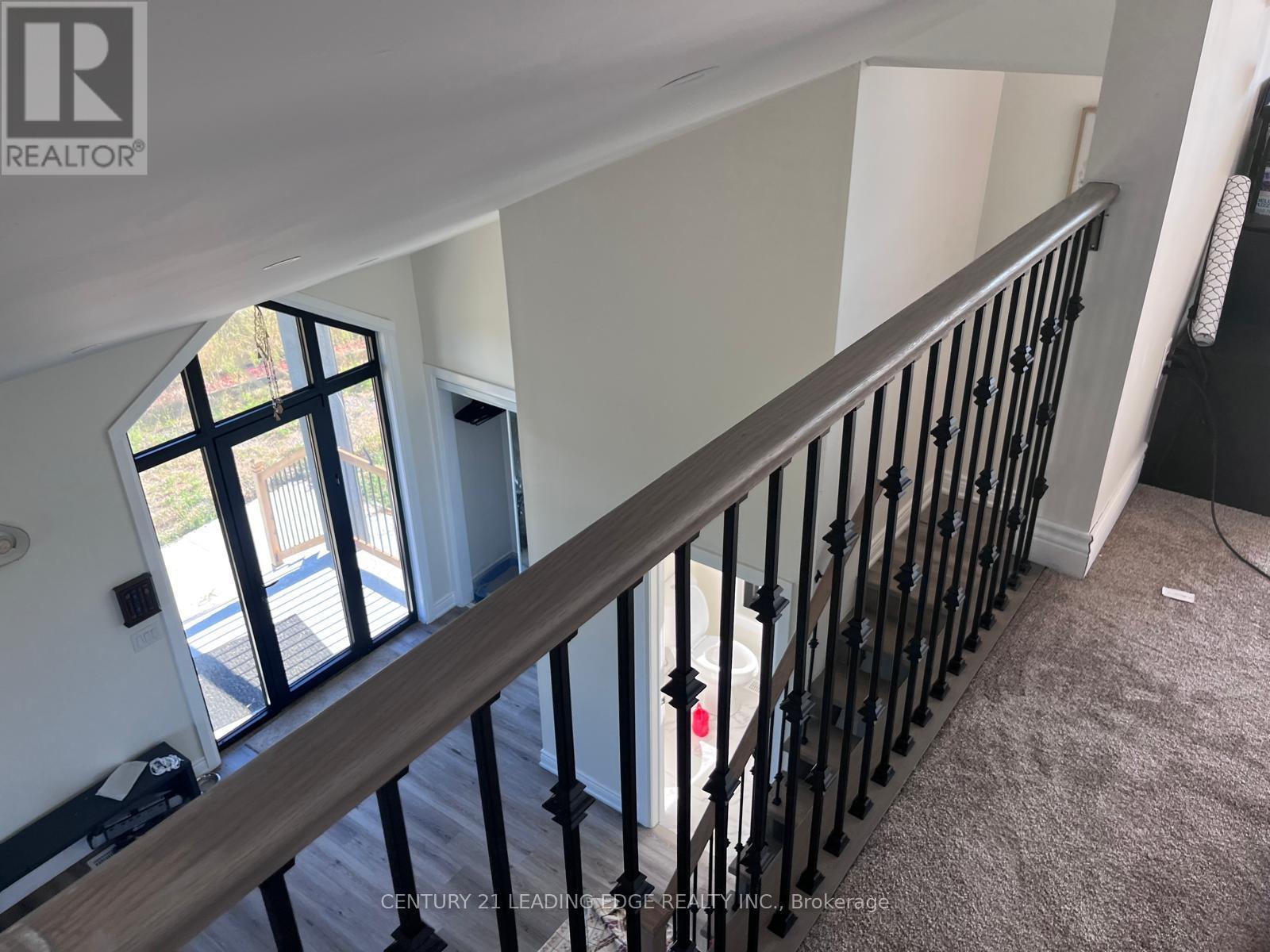 377 MONTGOMERY ROAD - 22