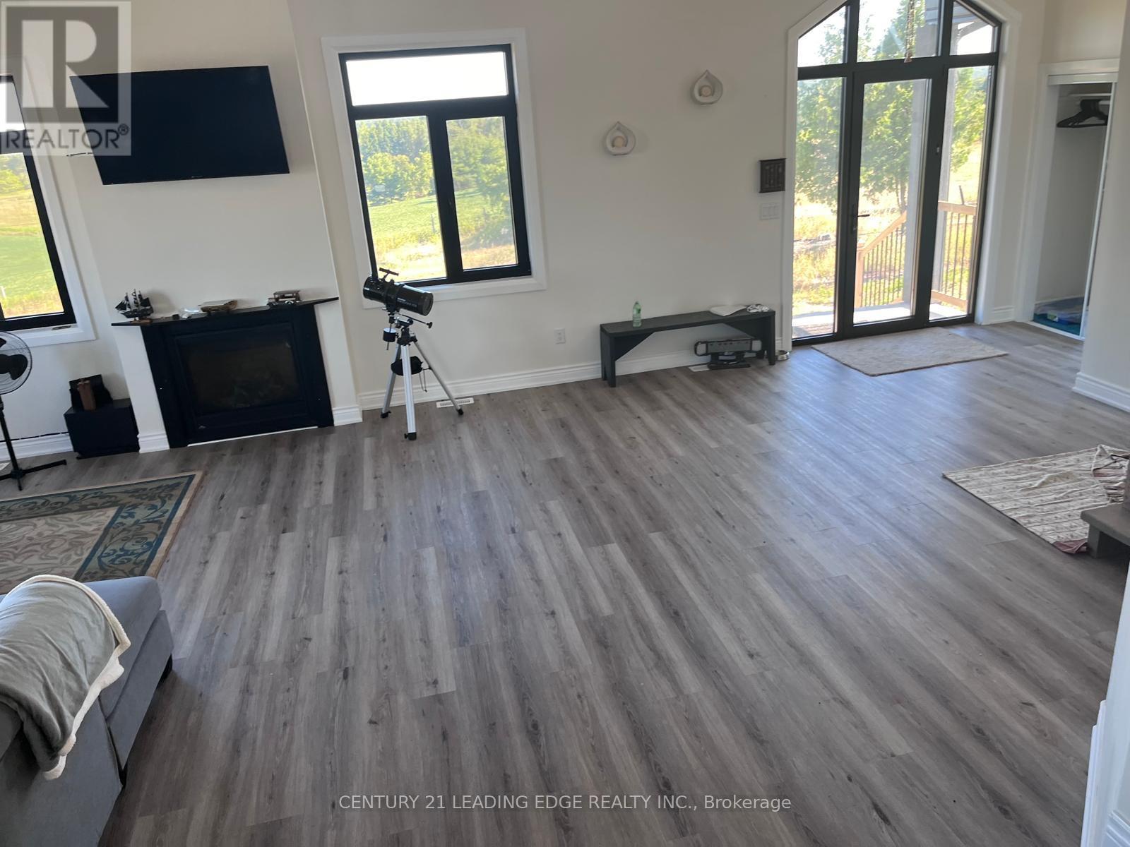 377 MONTGOMERY ROAD - 7