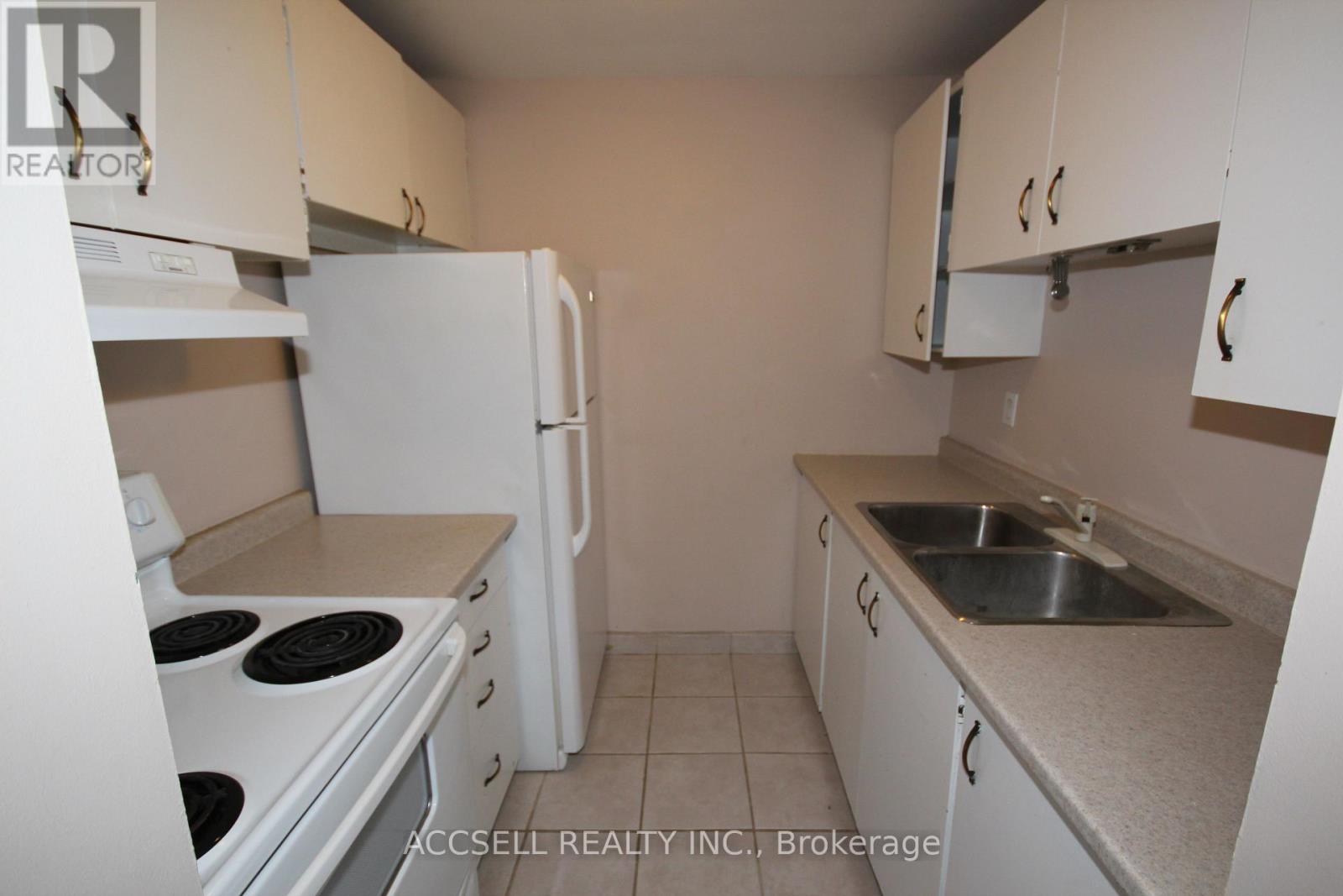 #306 276 MERRITT AVENUE - 13