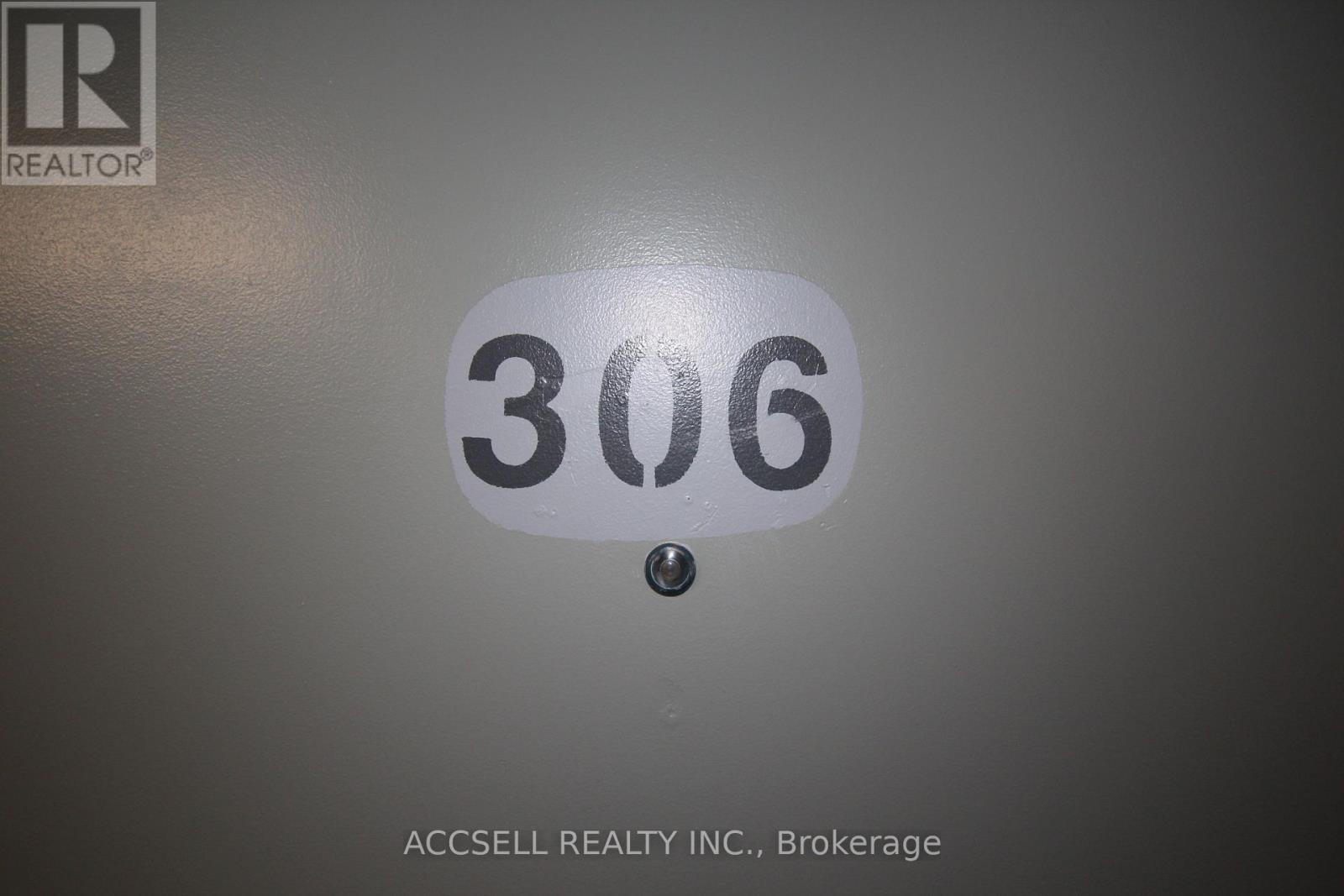 #306 276 MERRITT AVENUE - 5