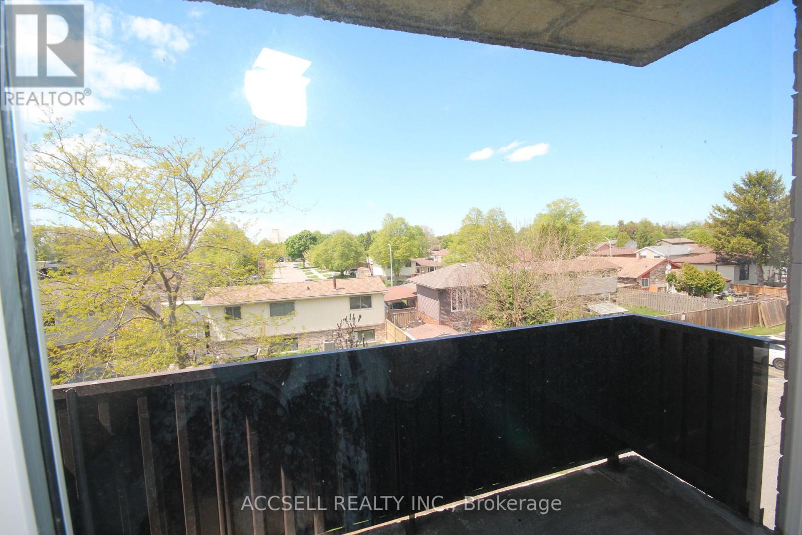 #306 276 MERRITT AVENUE - 8