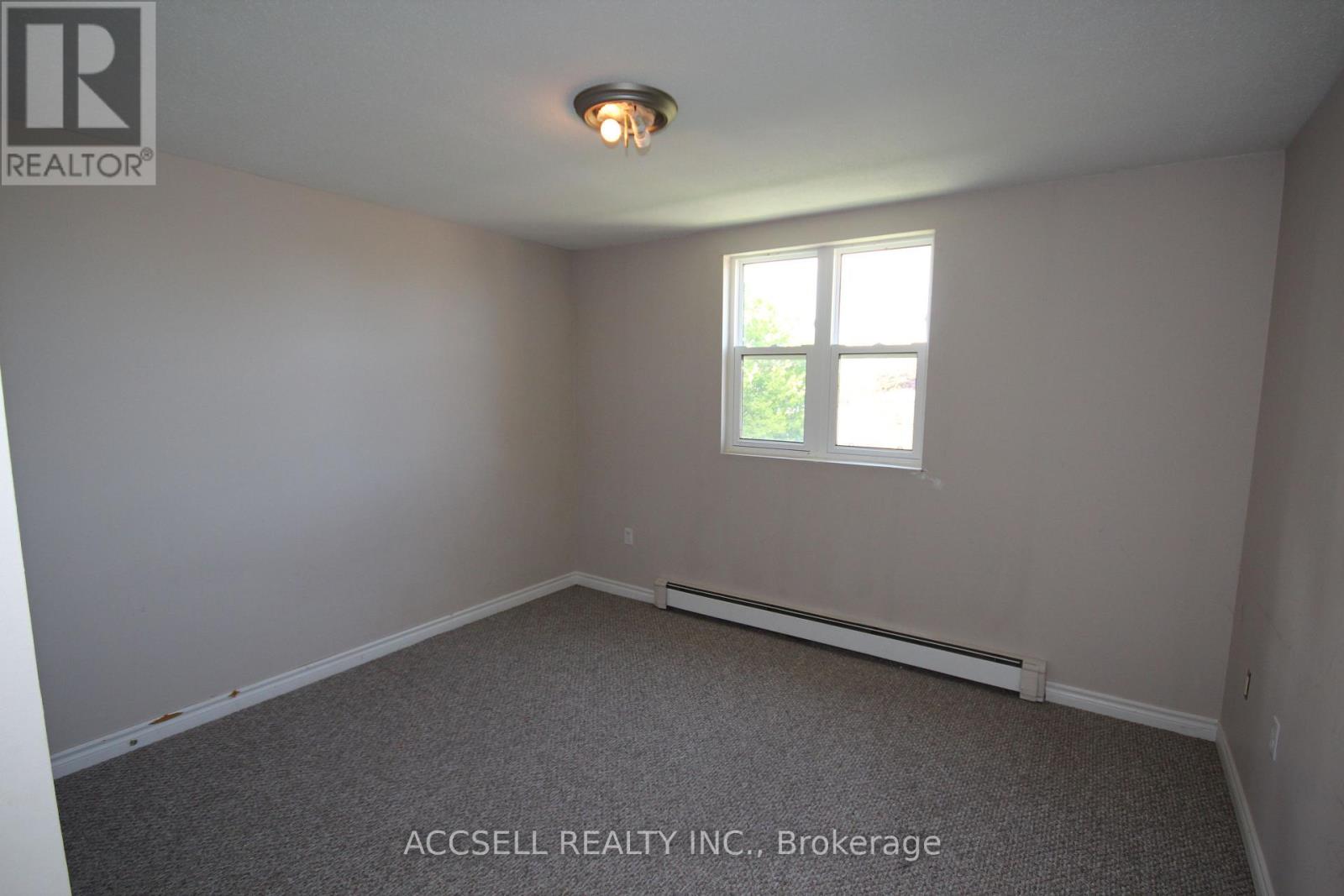 #306 276 MERRITT AVENUE - 9