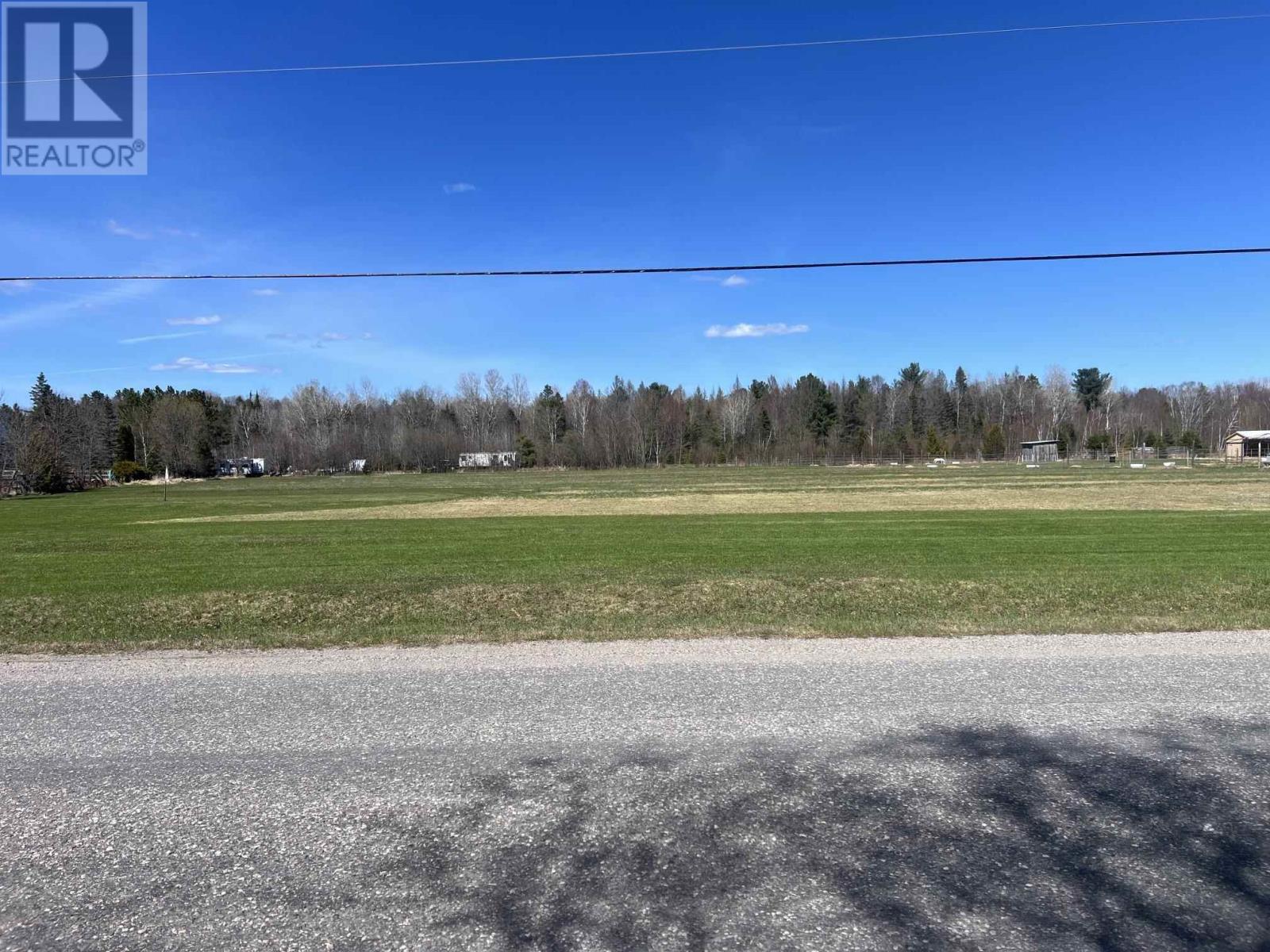 995 River RD E, Massey / Sables-Spanish — photo 3