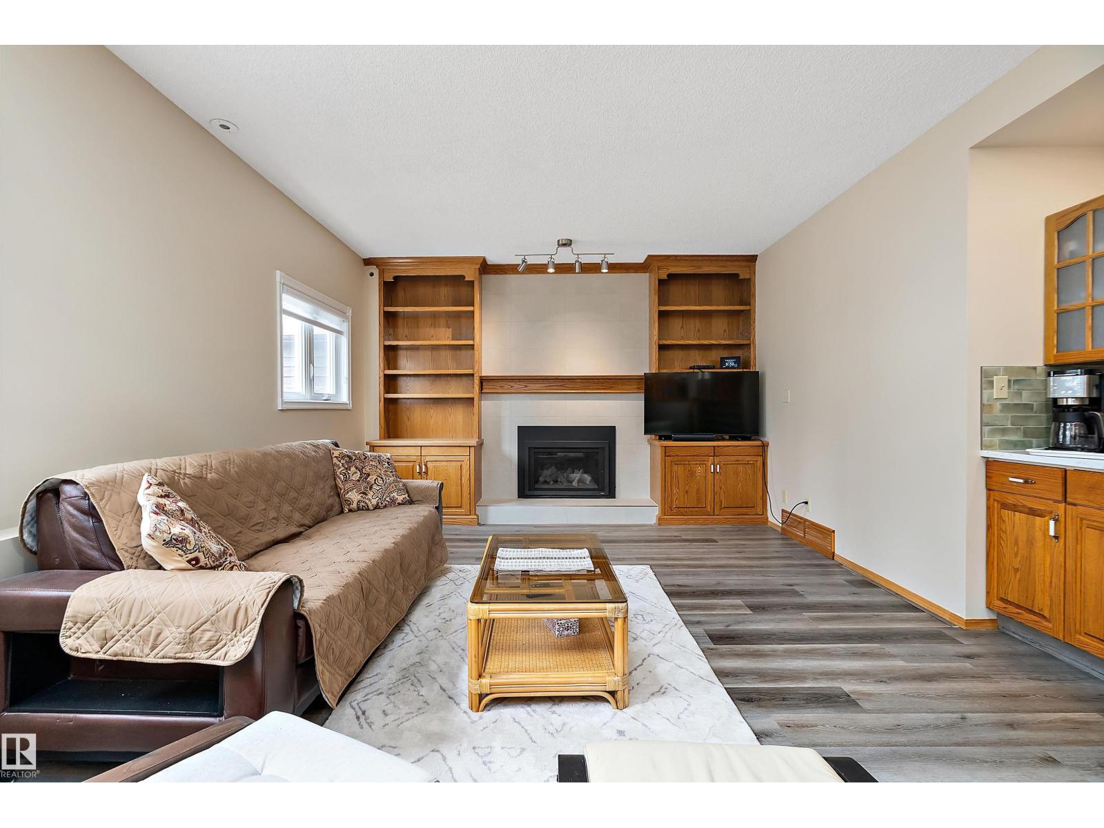 229 Northmount DR — photo 32