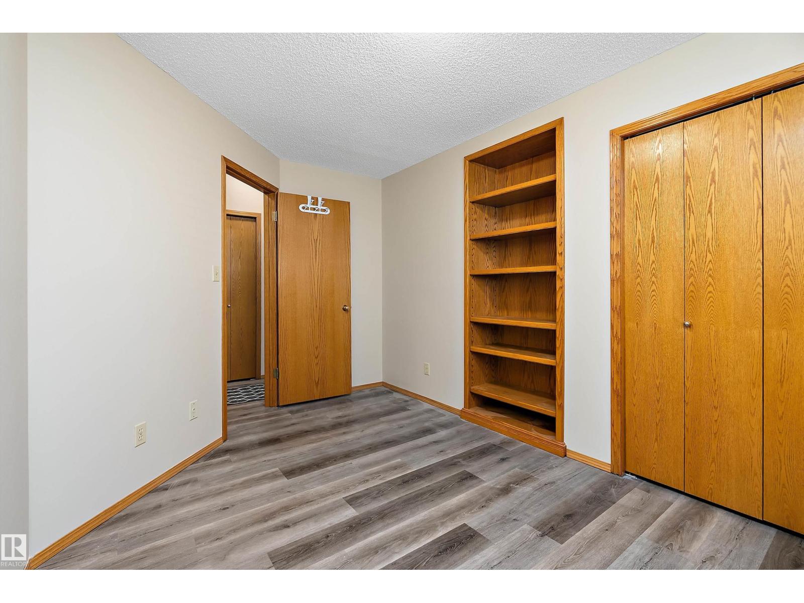 229 Northmount DR — photo 38