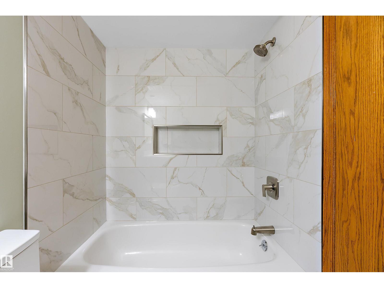 229 Northmount DR — photo 46