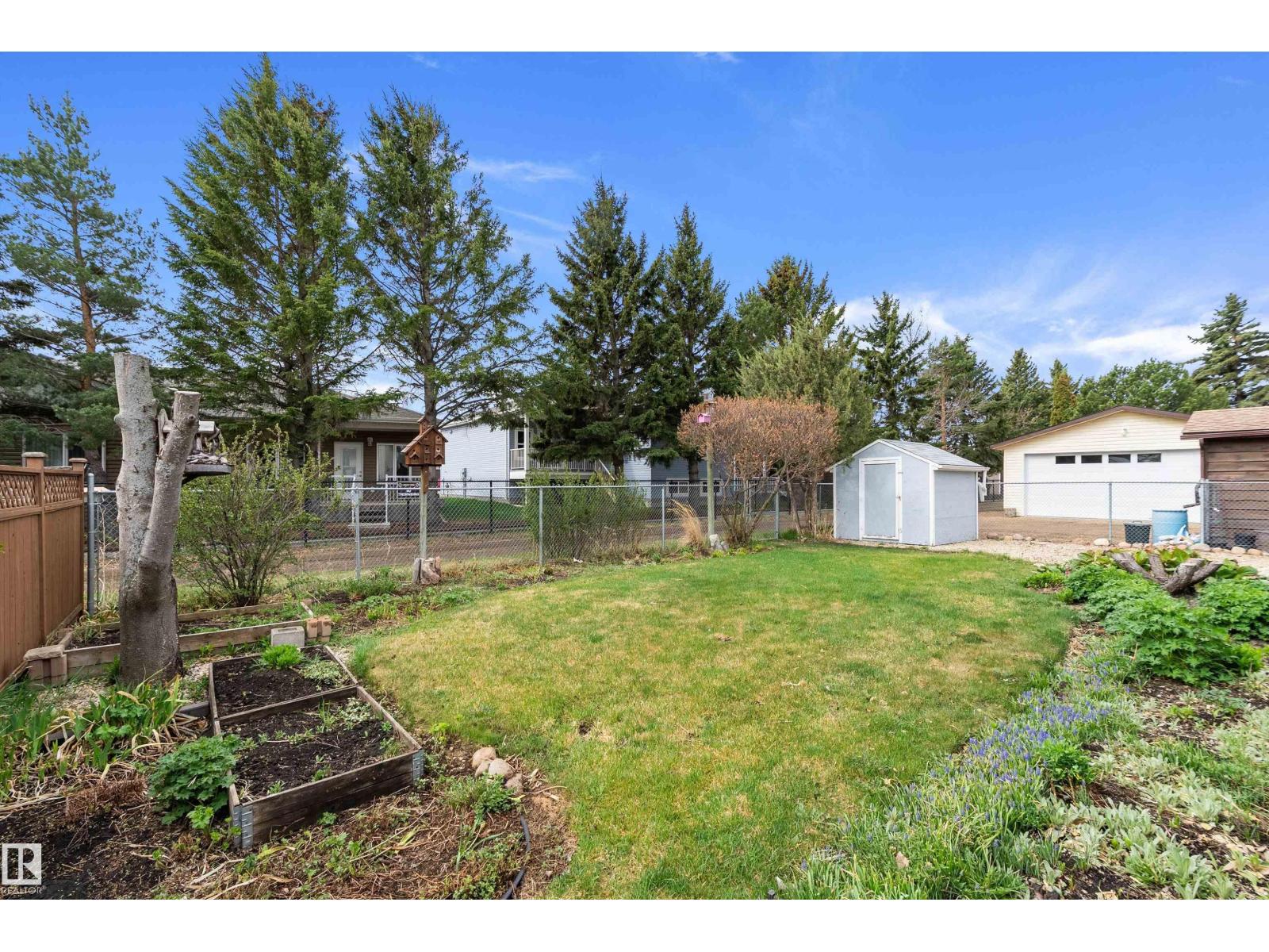 229 Northmount DR