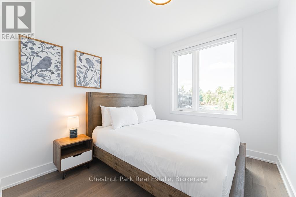 29 ROCKMOUNT CRESCENT - 25
