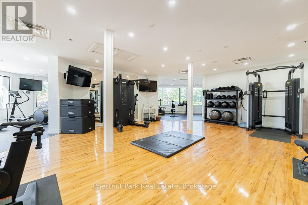 29 ROCKMOUNT CRESCENT - 47