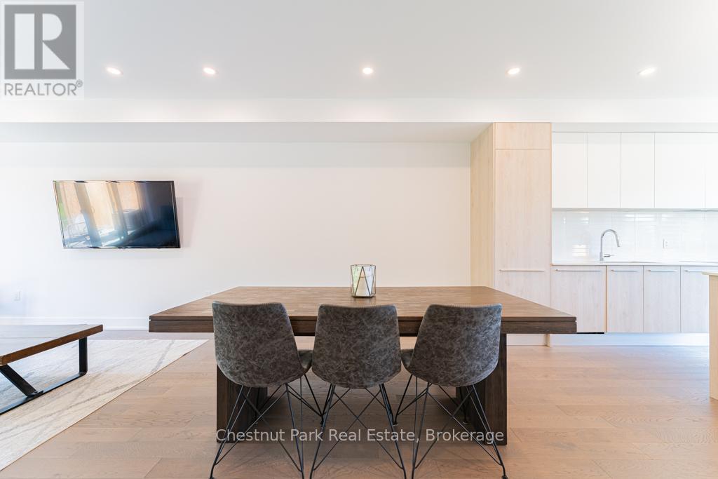 29 ROCKMOUNT CRESCENT - 9