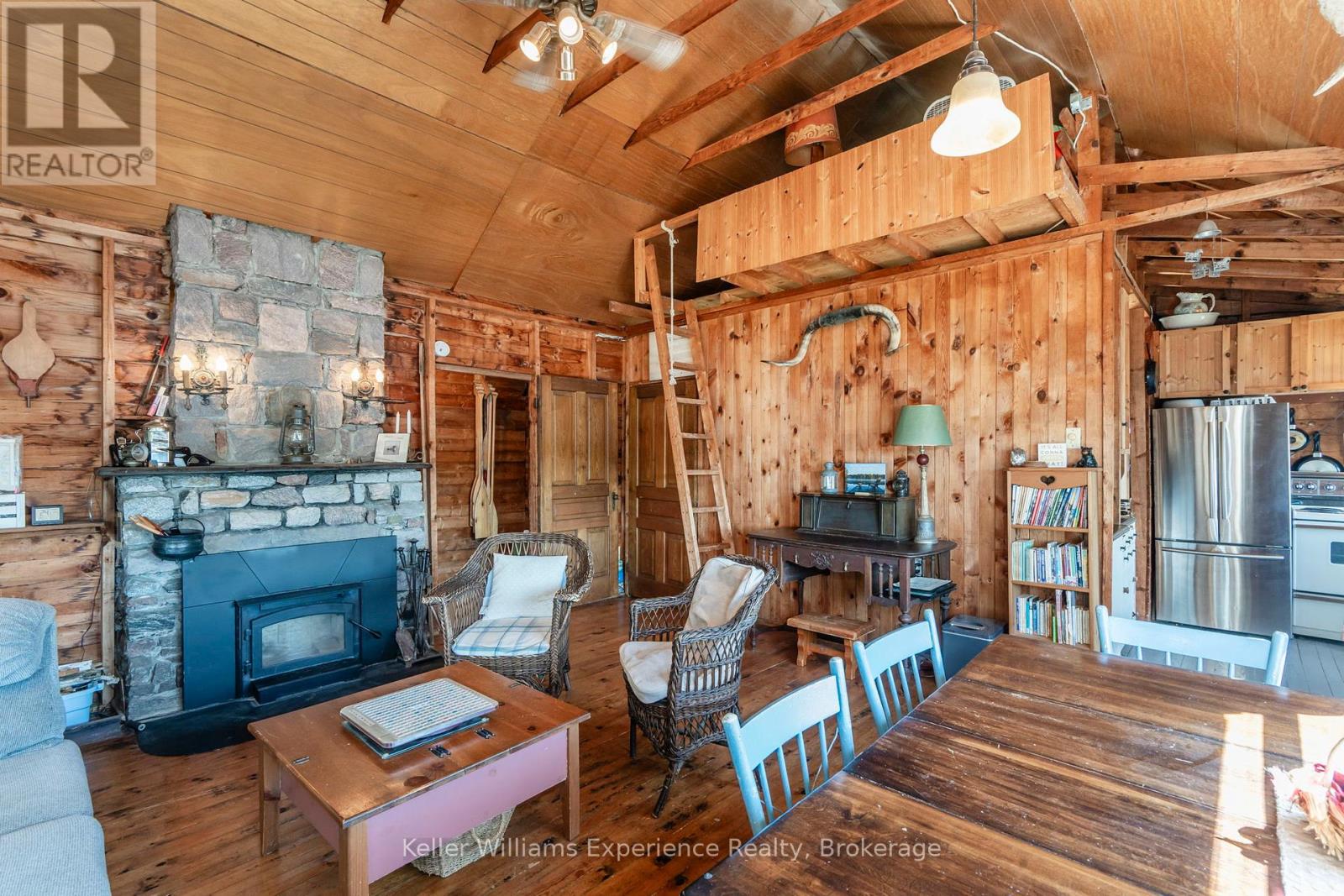 8326 IS 2210 GEORGIAN BAY - 12