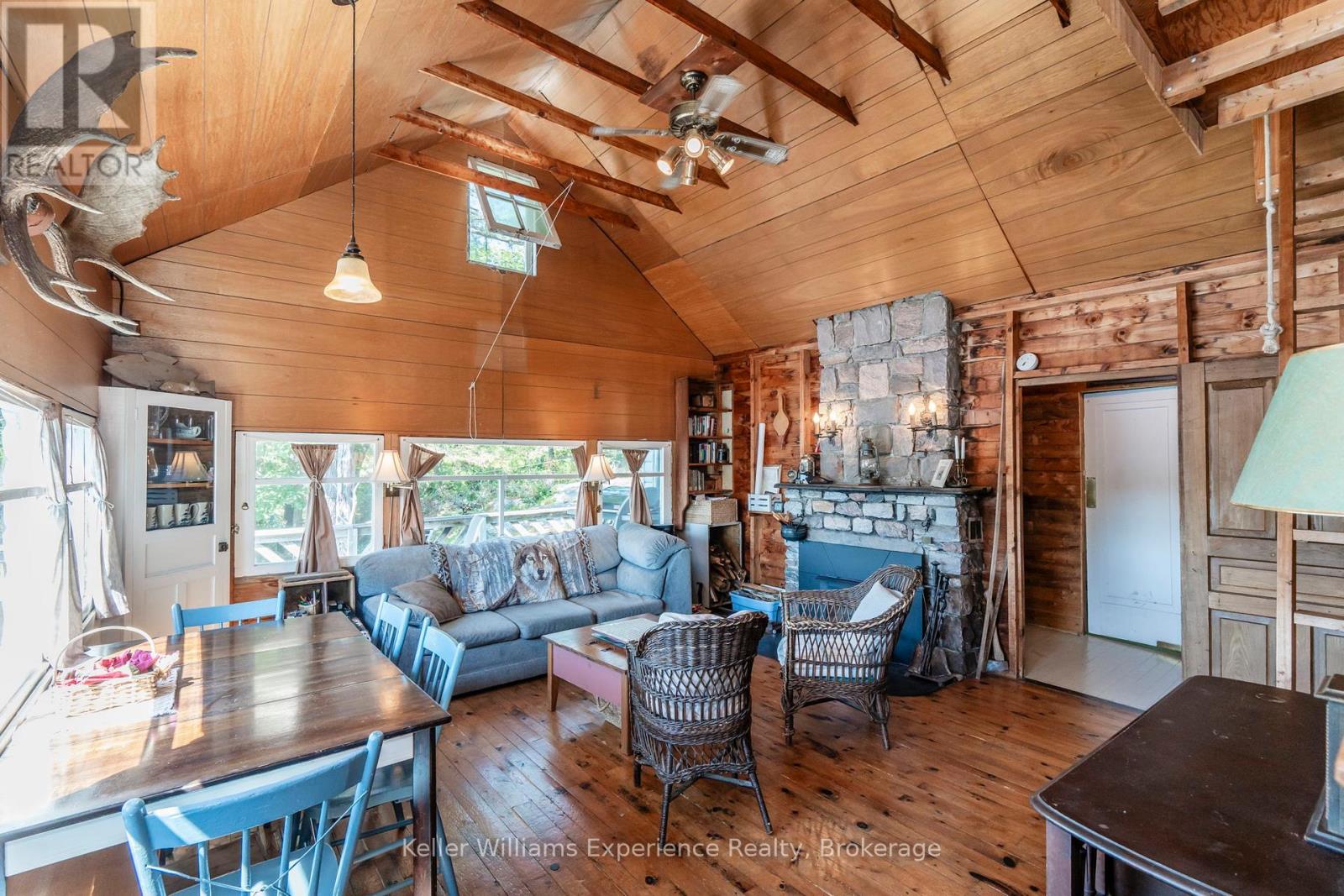 8326 IS 2210 GEORGIAN BAY - 13