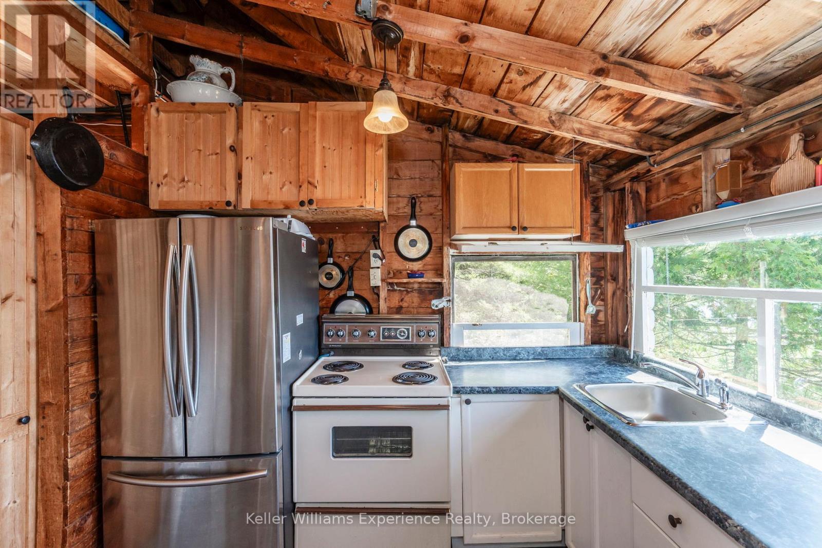 8326 IS 2210 GEORGIAN BAY - 17