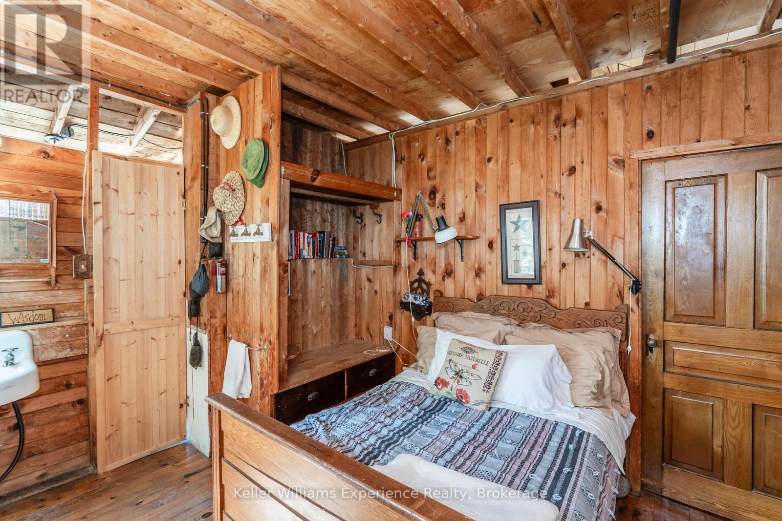 8326 IS 2210 GEORGIAN BAY - 25