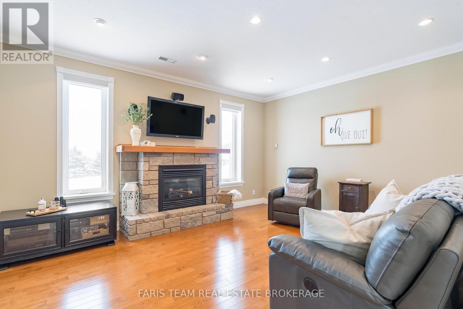 130 CONCESSION 15 W - 13
