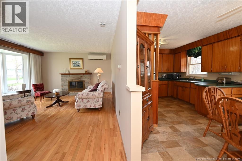 730 Irvine Street - 12