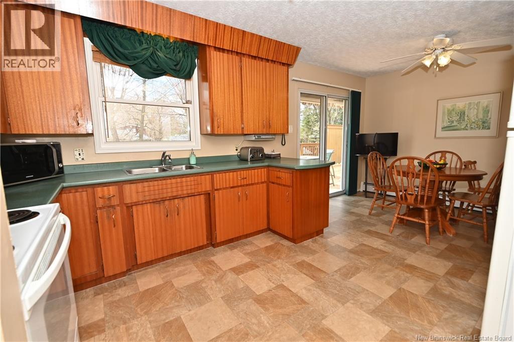 730 Irvine Street - 9