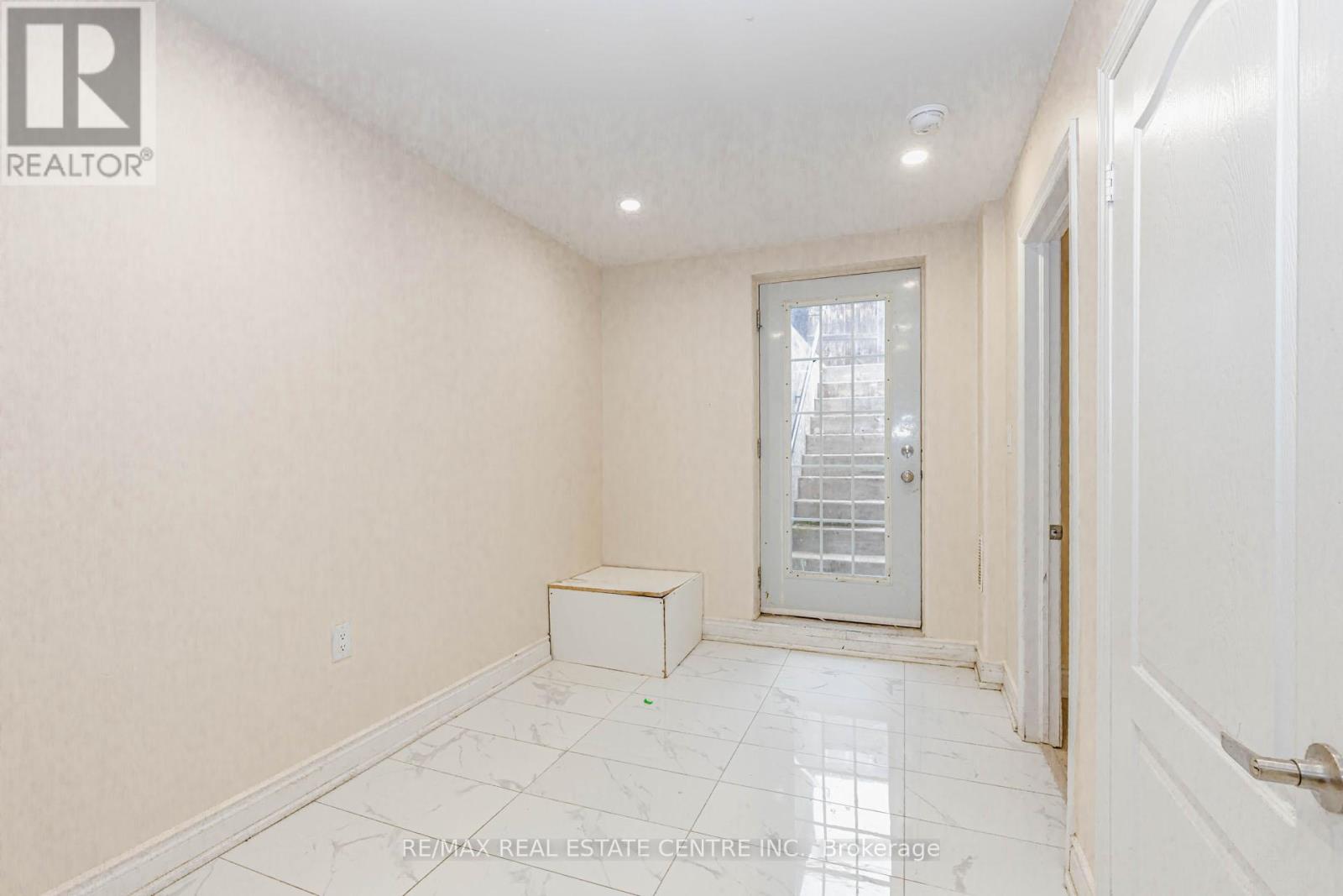 187 LOCKWOOD ROAD - 24