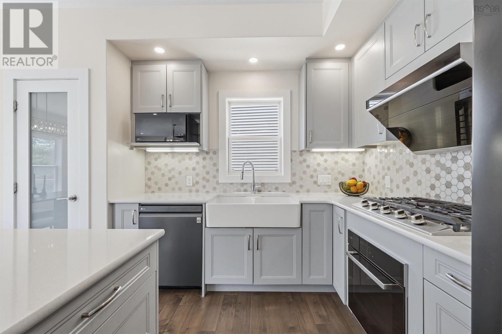 63 Elizabeth Doane Drive - 17