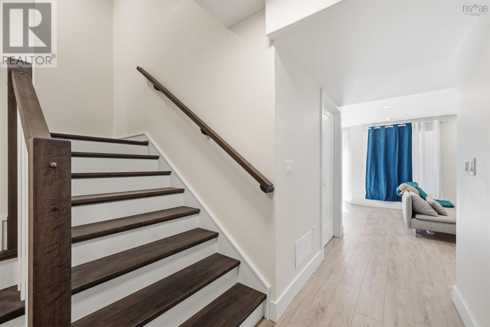 63 Elizabeth Doane Drive - 32