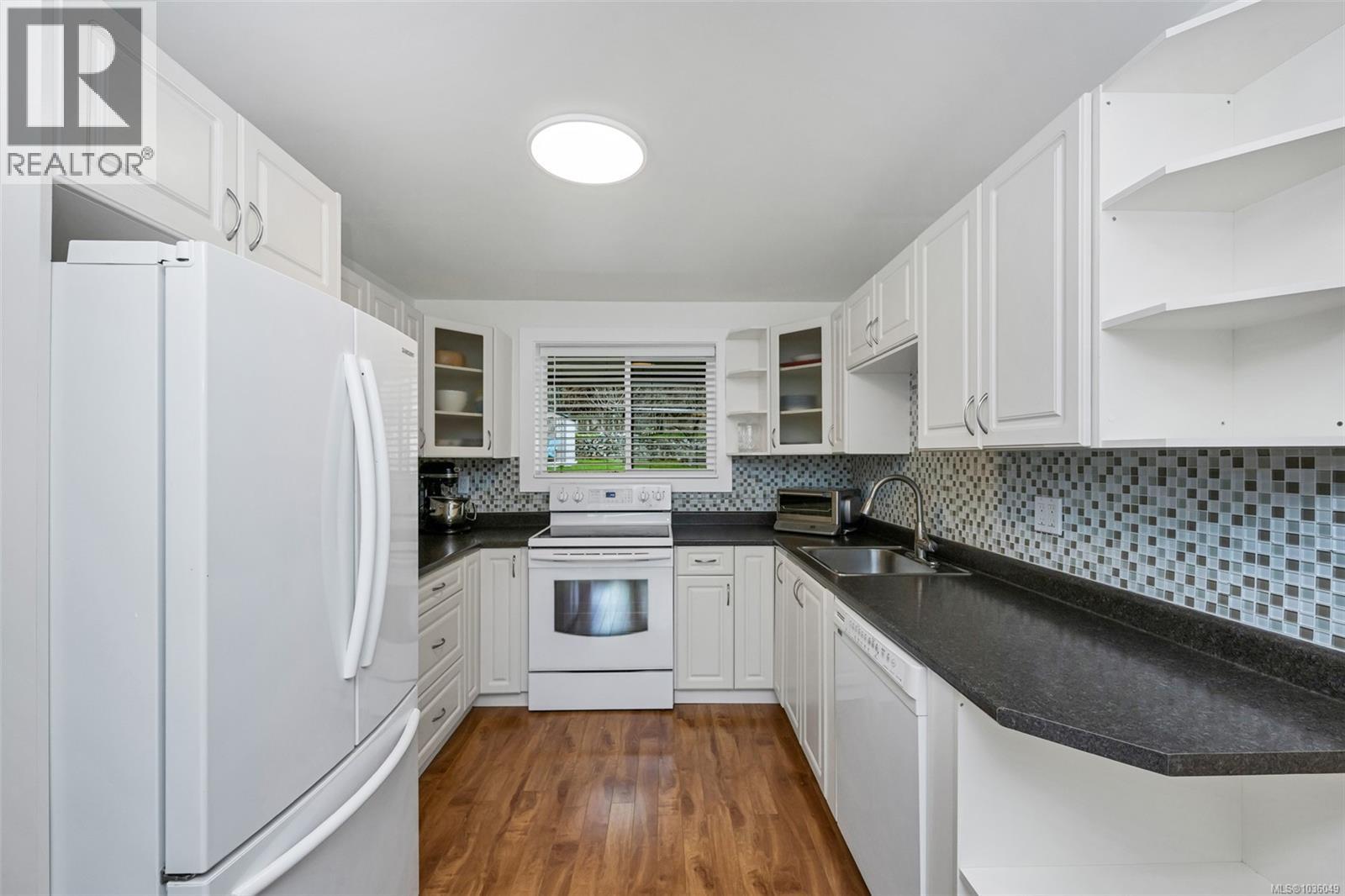 3535 Richmond Rd - 24