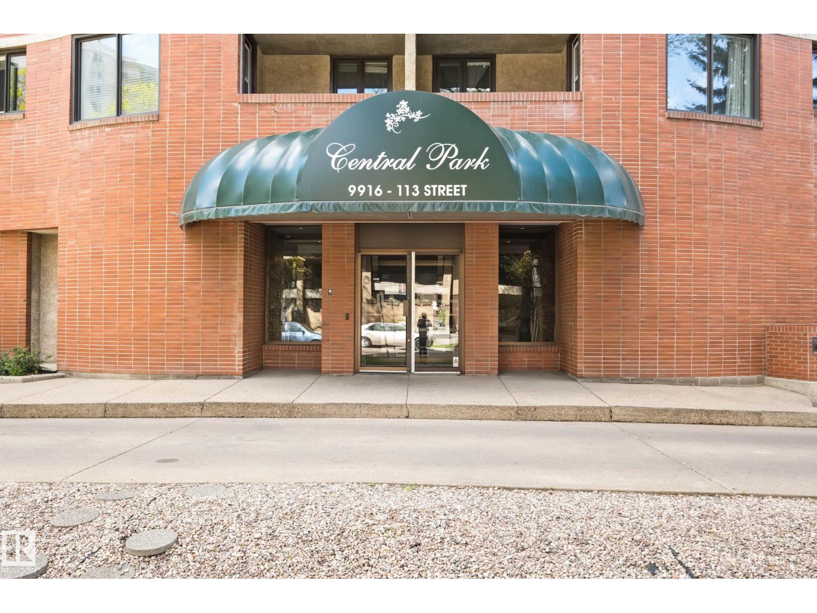 #602 9916 113 ST NW - 26