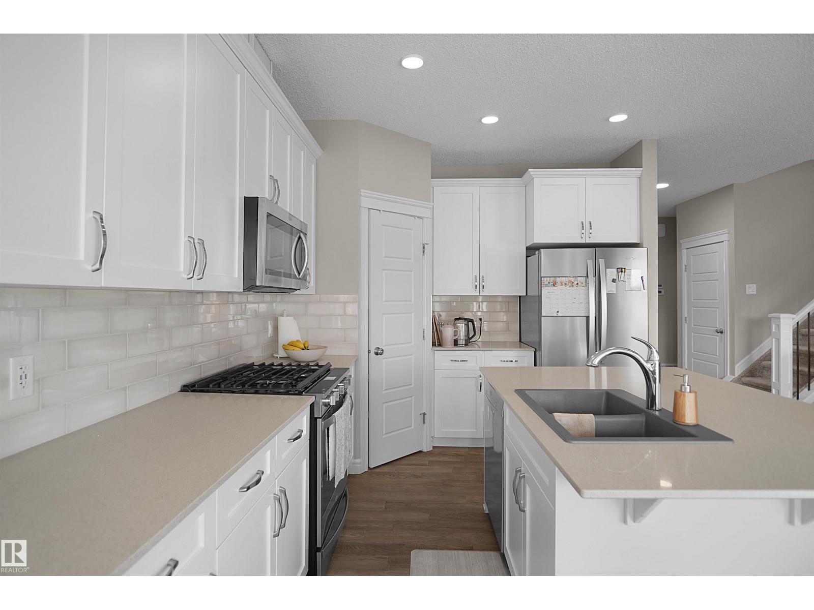 12351 176 AV NW, Edmonton
