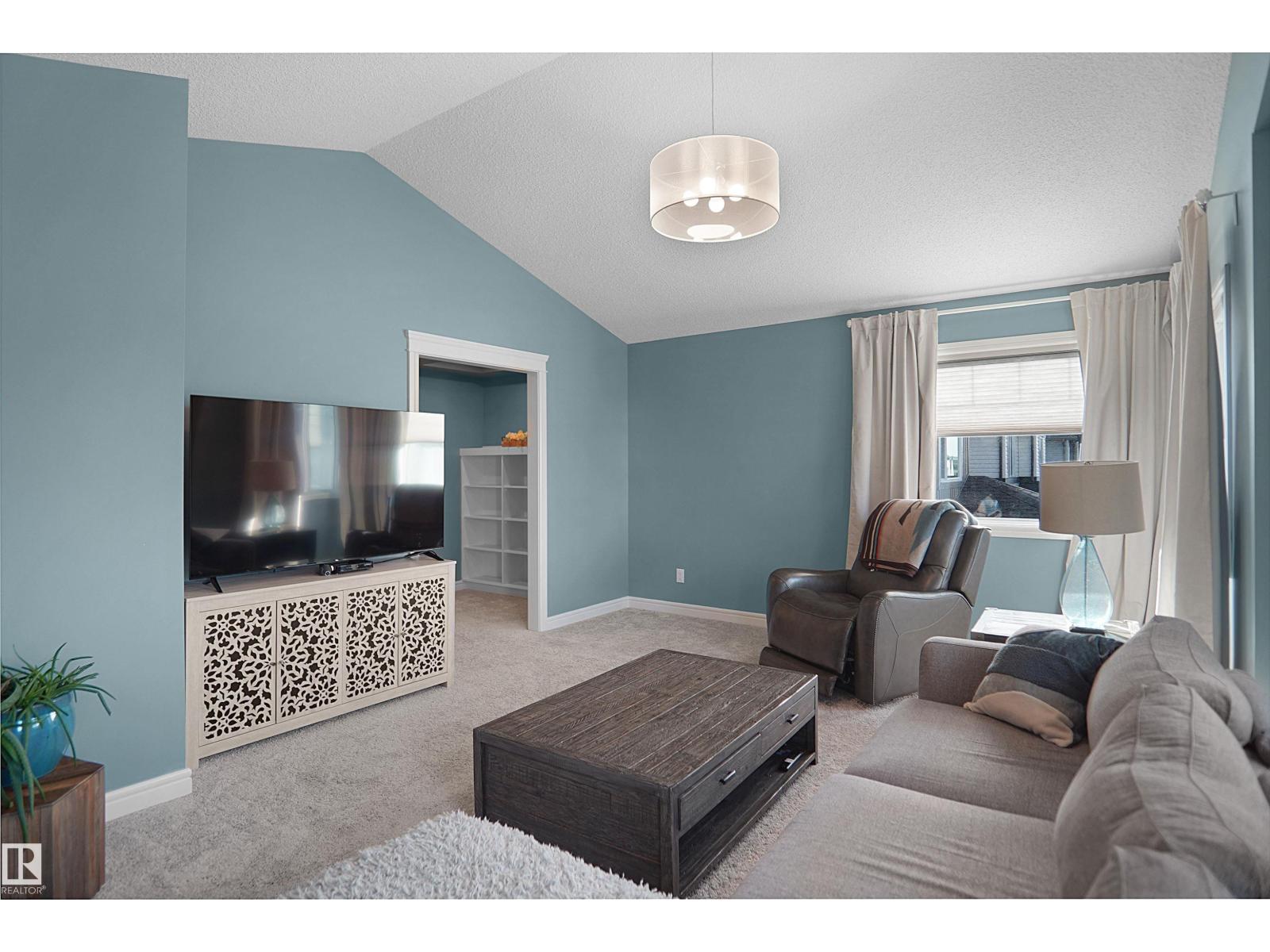 12351 176 AV NW, Edmonton