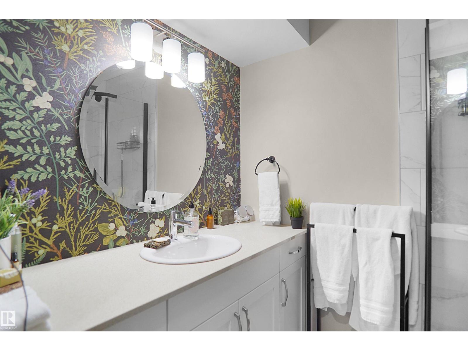 12351 176 AV NW, Edmonton