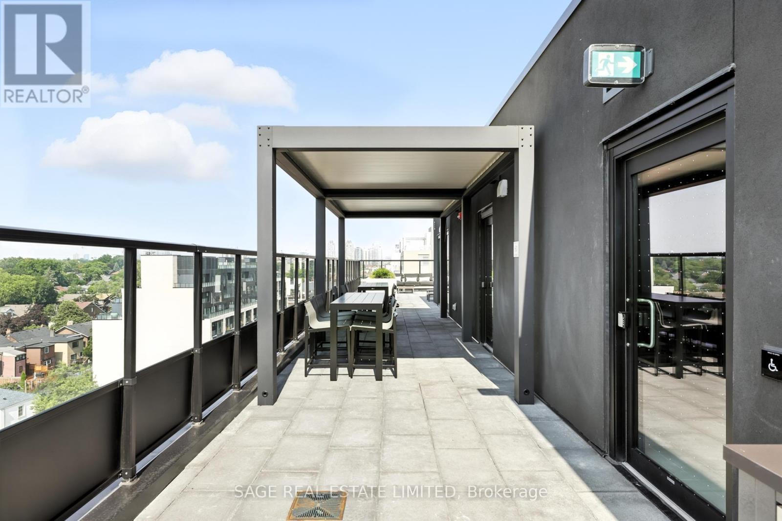 #206 863 ST CLAIR AVENUE W - 15