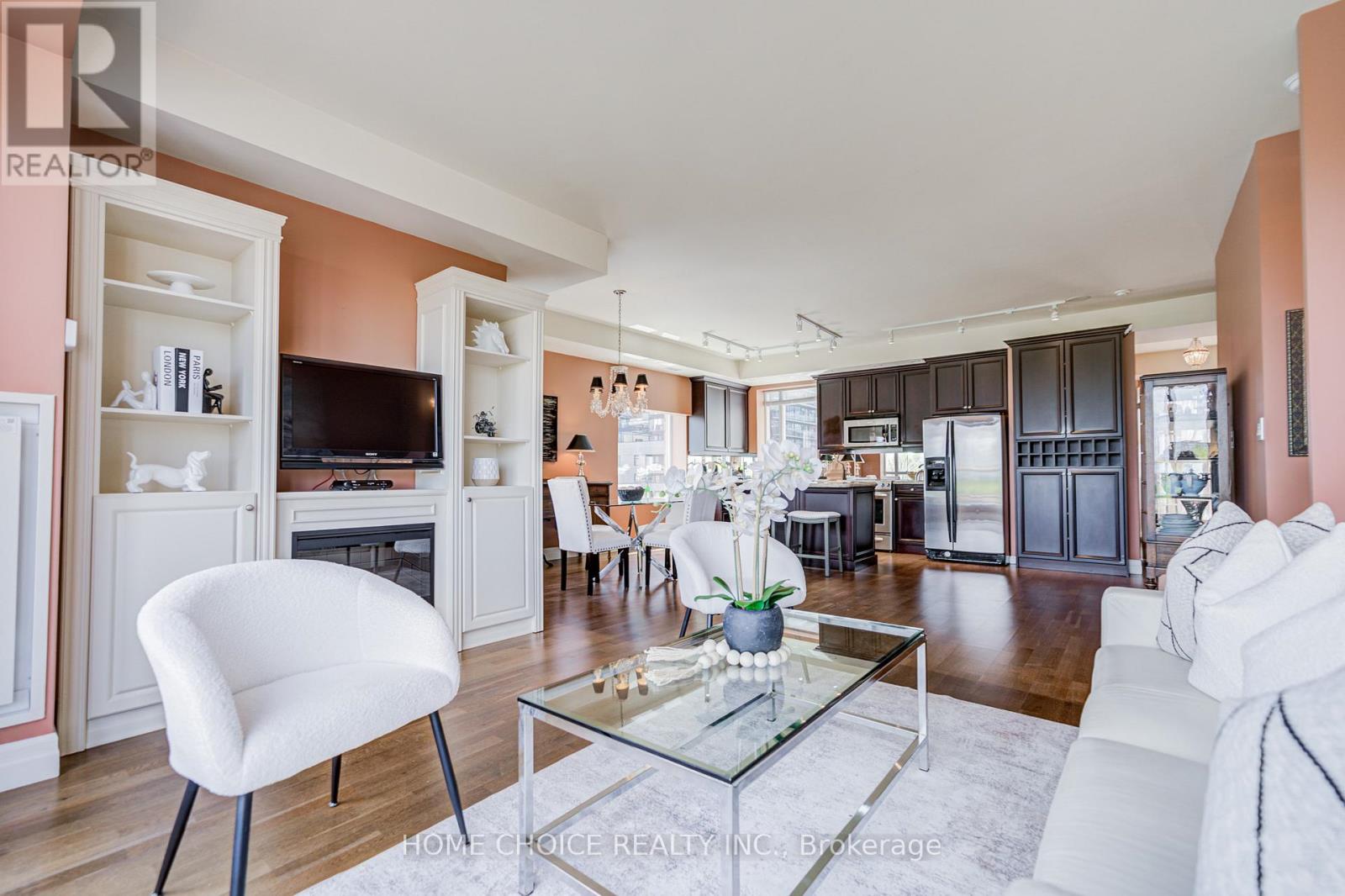 #623 900 MOUNT PLEASANT ROAD - 24