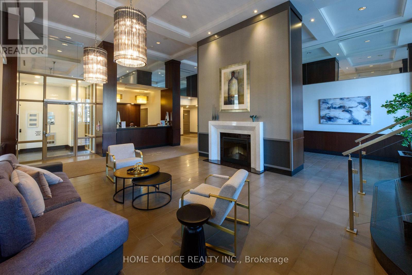 #623 900 MOUNT PLEASANT ROAD - Image 3