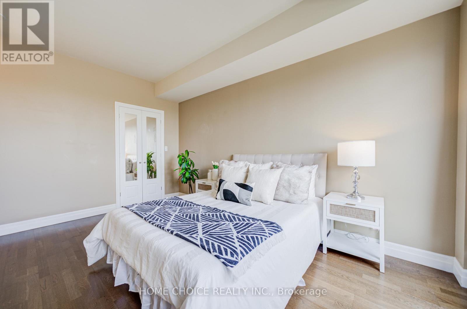 #623 900 MOUNT PLEASANT ROAD - 30