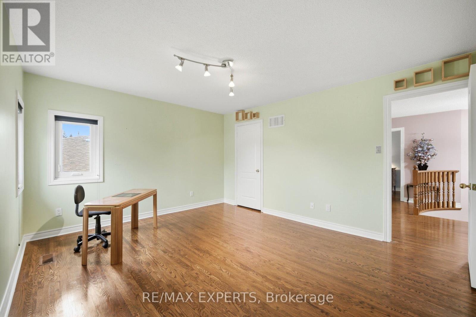 65 BRUMWELL STREET - 38